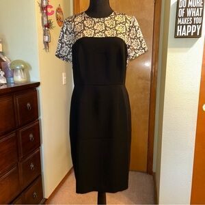 Vince Camuto black short sleeve dress with black/silver floral print size 10